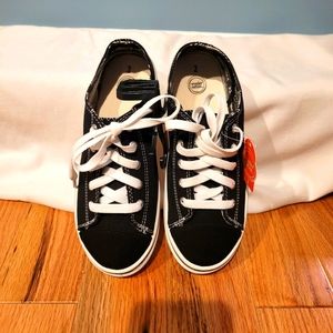 Kids wonder nation sneakers.